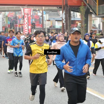 Runner Photo 4649044