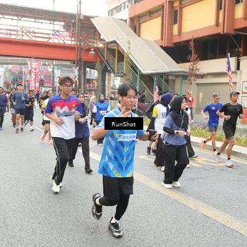 Runner Photo 4649333