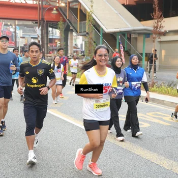 Runner Photo 4649499