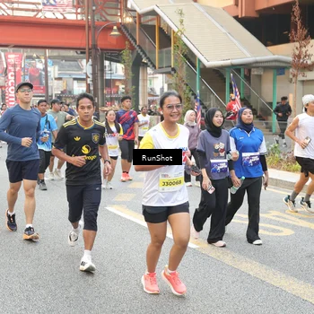 Runner Photo 4649572