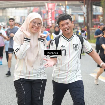 Runner Photo 4650104