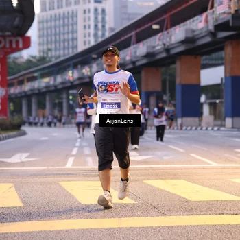 Runner Photo 4650213