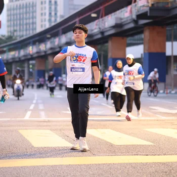 Runner Photo 4650473