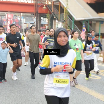 Runner Photo 4650579