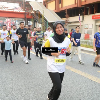 Runner Photo 4650591