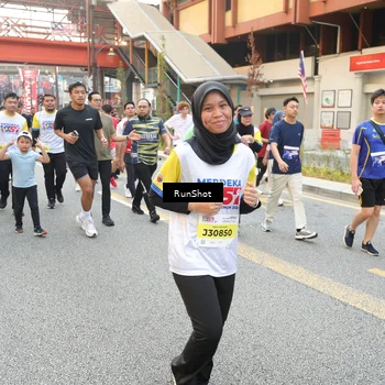 Runner Photo 4650596
