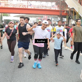 Runner Photo 4650689