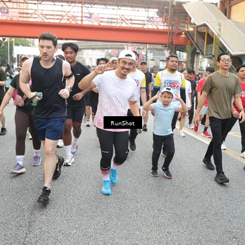 Runner Photo 4650771