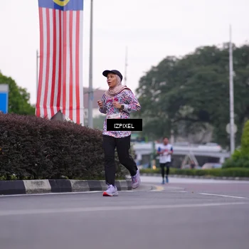 Runner Photo 4650775