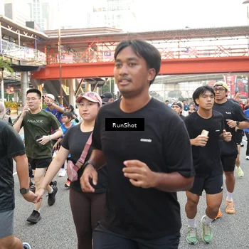 Runner Photo 4650870