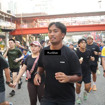 Runner Photo 4650884