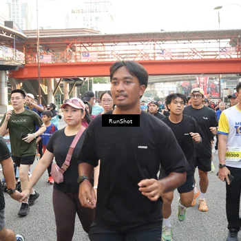 Runner Photo 4650900