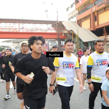 Runner Photo 4650914