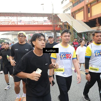 Runner Photo 4650930