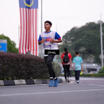 Runner Photo 4651224