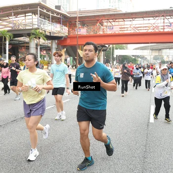 Runner Photo 4651261