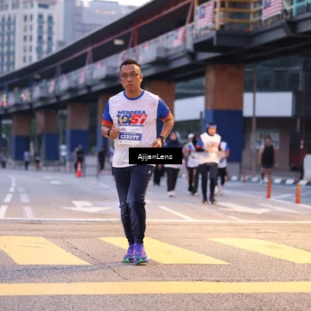 Runner Photo 4651344
