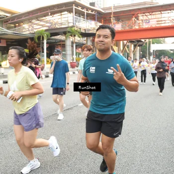 Runner Photo 4651353