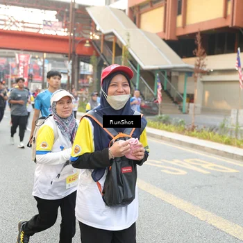 Runner Photo 4651400