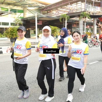 Runner Photo 4651637