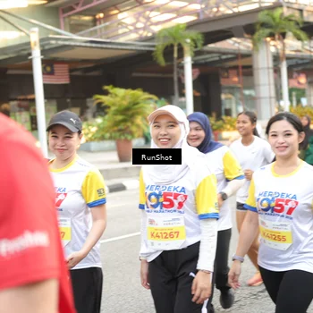 Runner Photo 4651654