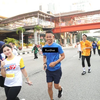 Runner Photo 4651693