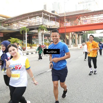 Runner Photo 4651709