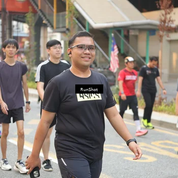 Runner Photo 4651755