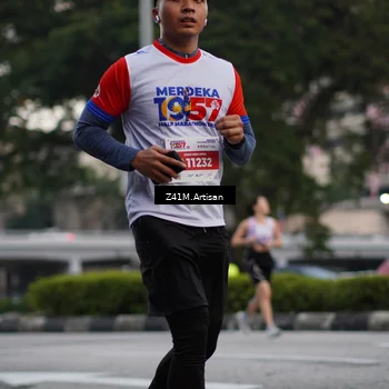 Runner Photo 4651759