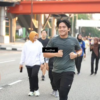 Runner Photo 4651865