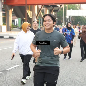 Runner Photo 4651876