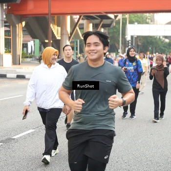 Runner Photo 4651878