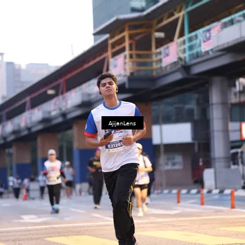 Runner Photo 4651895