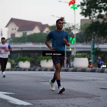 Runner Photo 4653243