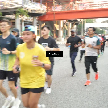 Runner Photo 4653716