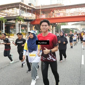 Runner Photo 4653943