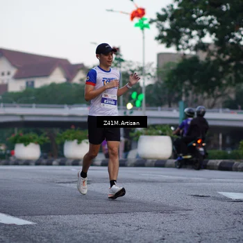 Runner Photo 4654077