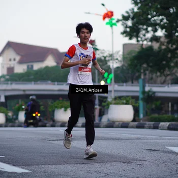 Runner Photo 4654176
