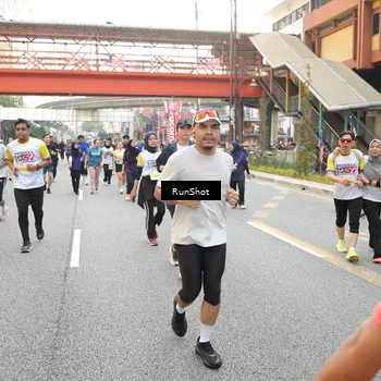 Runner Photo 4654755