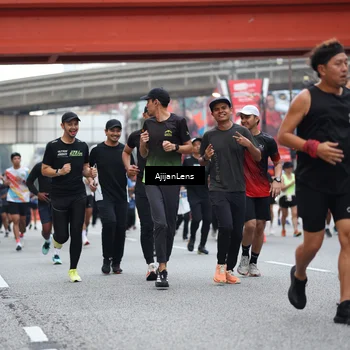 Runner Photo 4655000