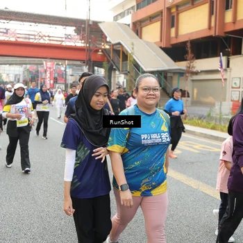 Runner Photo 4655442