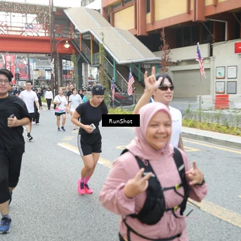 Runner Photo 4655658