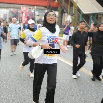 Runner Photo 4655673