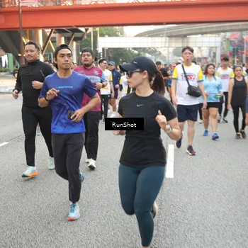 Runner Photo 4656036
