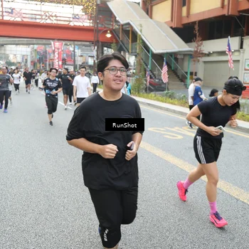 Runner Photo 4656133