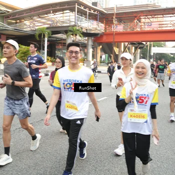 Runner Photo 4656543