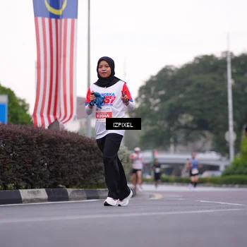 Runner Photo 4656599