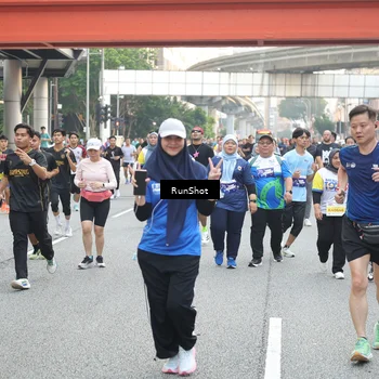 Runner Photo 4656759