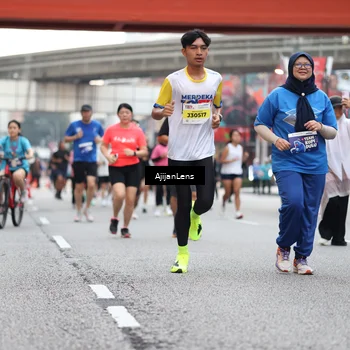 Runner Photo 4657393