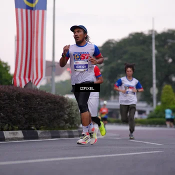 Runner Photo 4658175